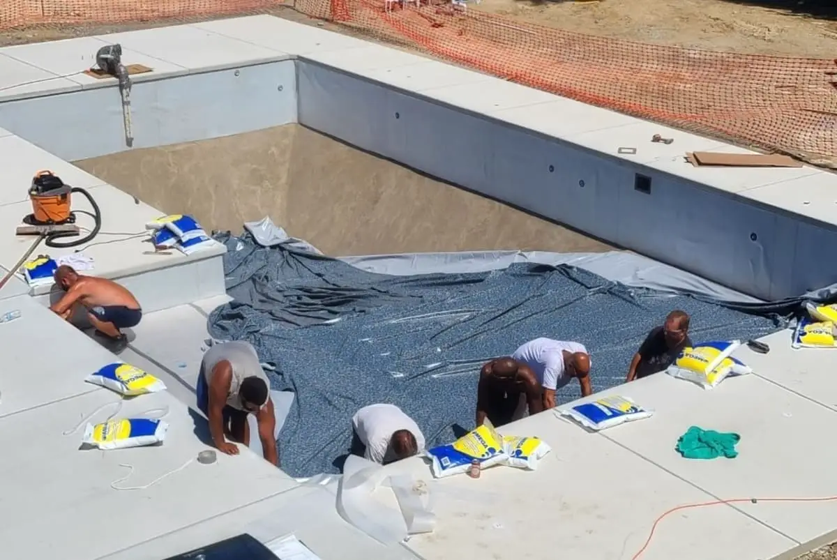 Do Concrete Pools Have Liners? Why Some Might and Probably Shouldn't