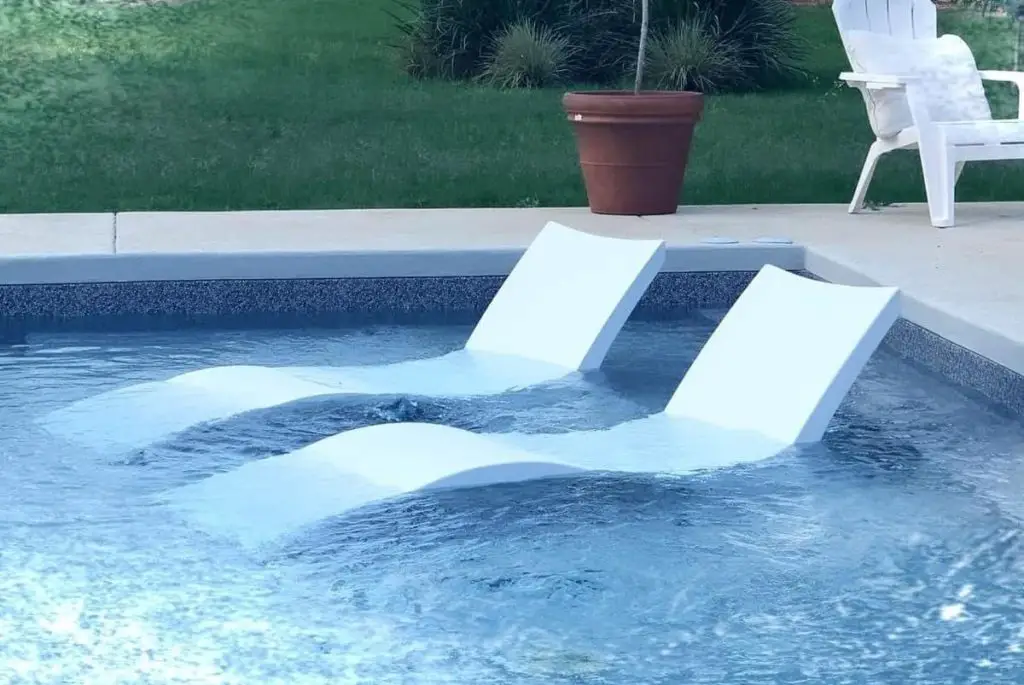 vinyl pool tanning ledge chairs