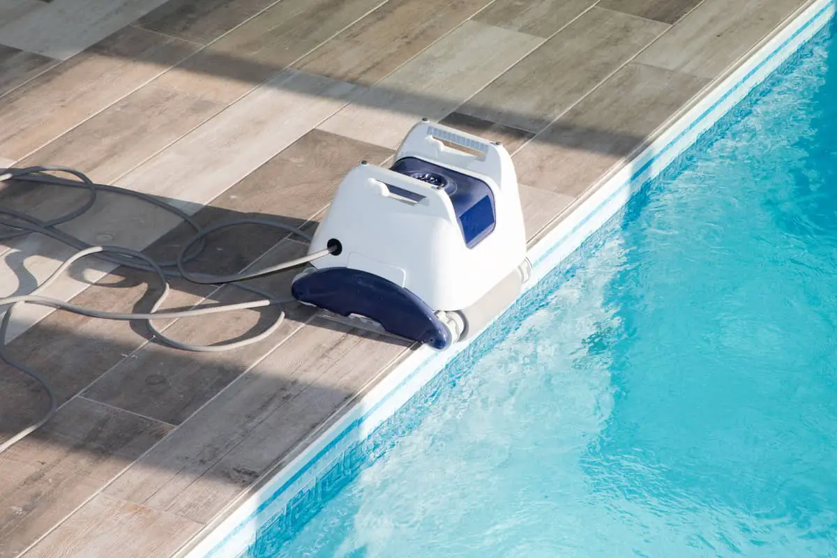 Can You Leave a Robotic Pool Cleaner in a Pool? Why You Shouldn't