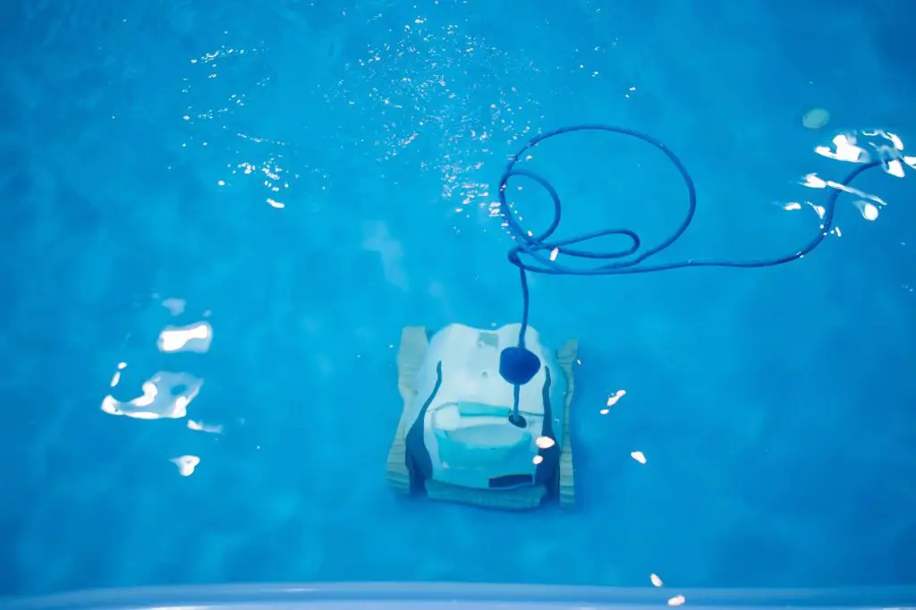 long cords are required for pool cleaners to accurately clean your pool. 