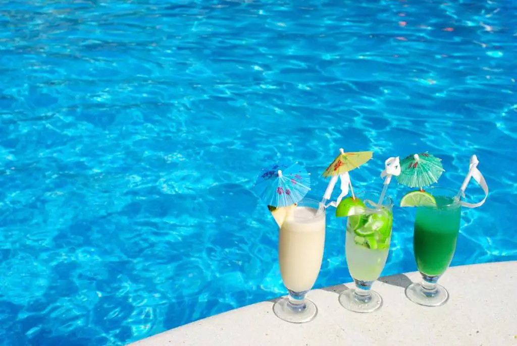 Cocktails near the swimming pool